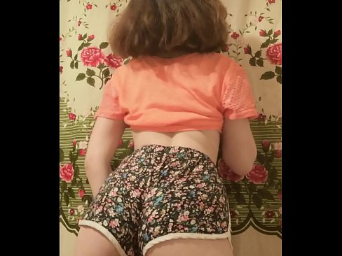 ❤️ Gadis muda seksi menanggalkan celana pendeknya di depan kamera ❤️ Porno di id.porngifer.ru ️